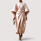 Zora – Elegantna Haljina s Luksuznim Dodirom