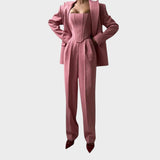 Karolina - Moćan i sofisticiran komplet