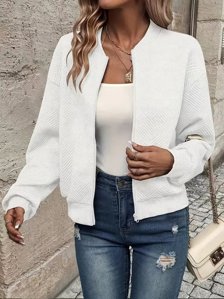 Zrinka - Jakna spaja sofisticirani stil i praktičnost