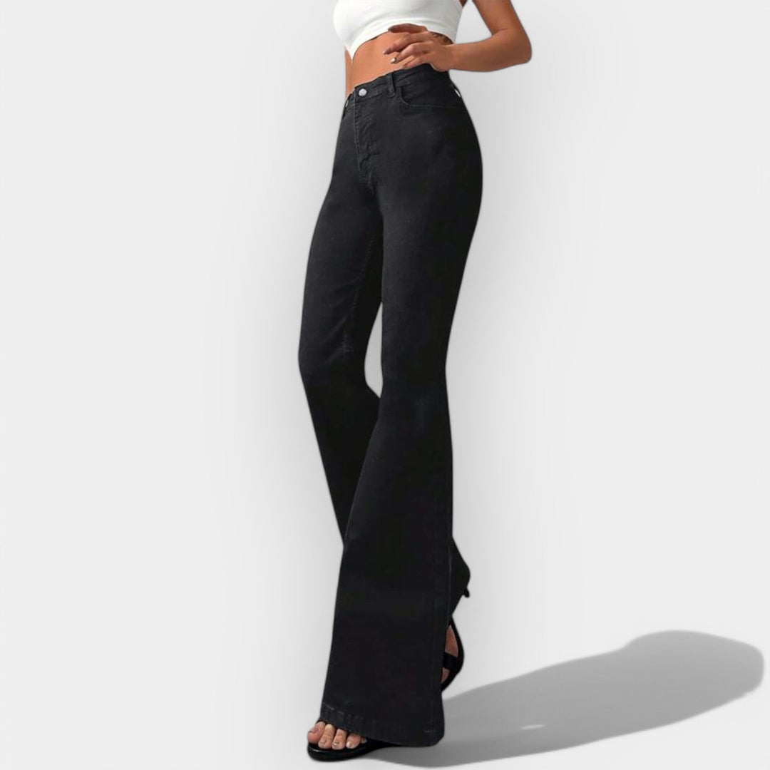 Camila - Visoke bootcut traperice za savršenu siluetu