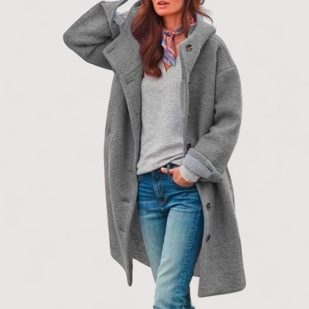 Lorena - Eleganca i toplina, Stilna duga zimska jakna