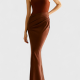 Leona Maxi Haljina s Tank Top Stilom i Izduženom Siluetom