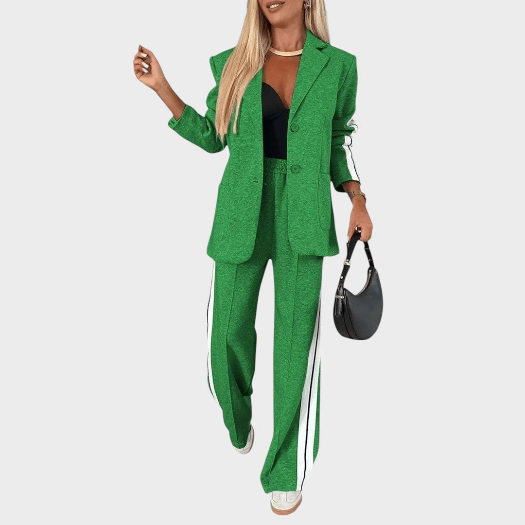 Veronika – Elegantno i moderno prugasto odijelo