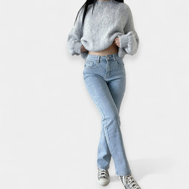 Nikolina - Šarmantni traper koji podiže stil