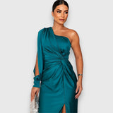 Vera – Elegantna i Moderna Haljina za Svaku Priliku